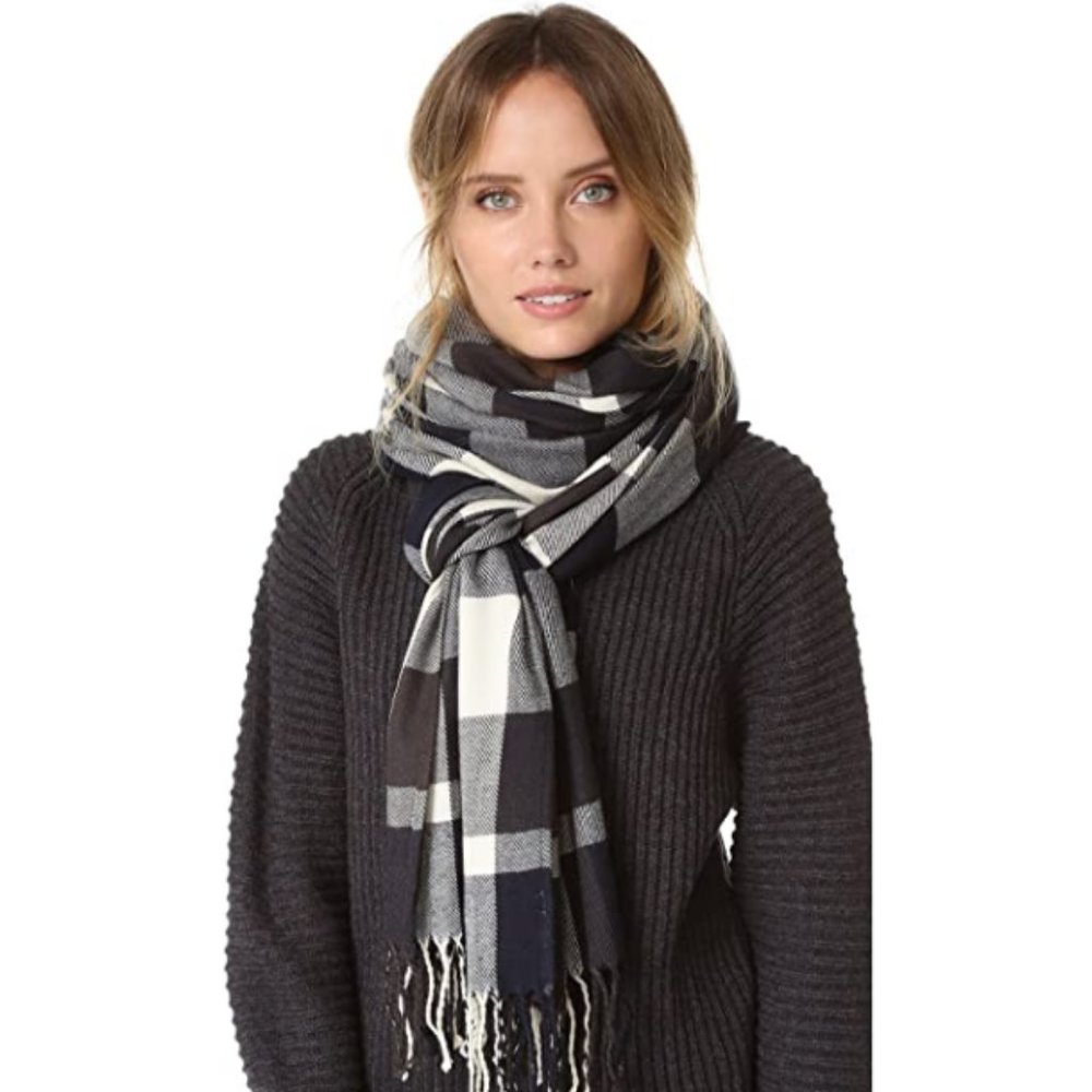 NWT Plush Women's ULTRA SOFT Plaid Scarf